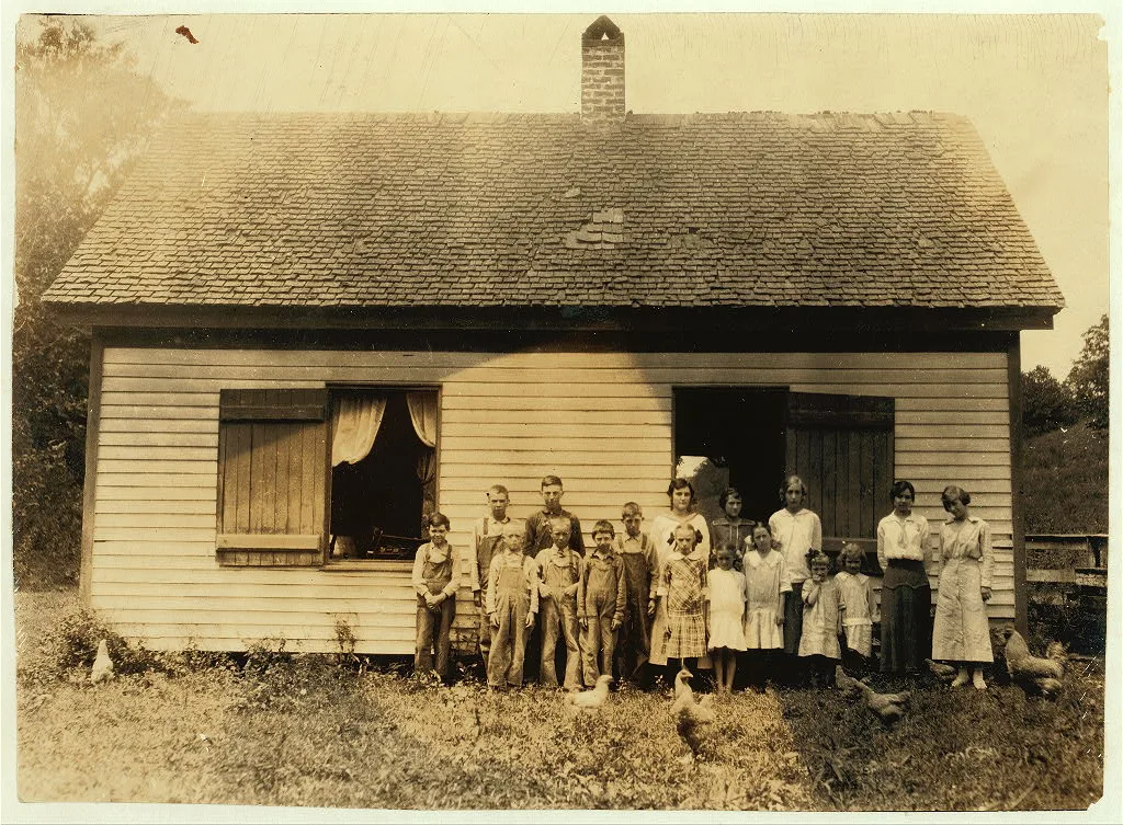 A Kentucky school. Name and data to be added later if possible. Lewis…, 1916