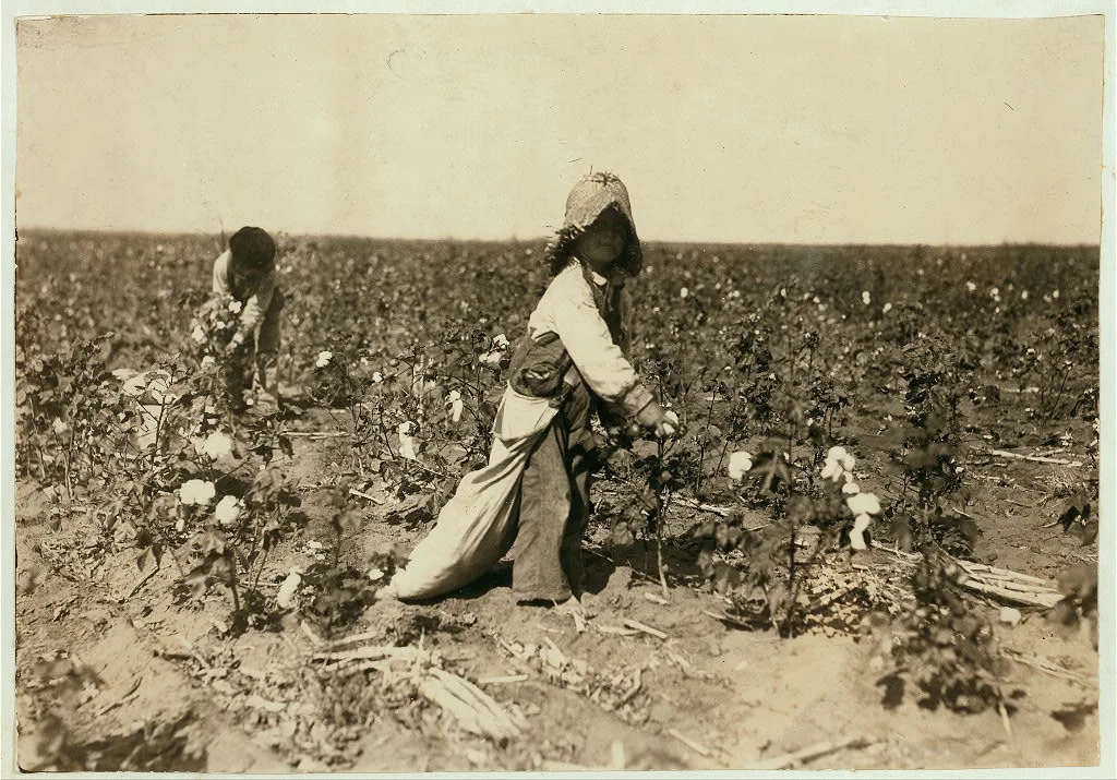 [Mart Payne, 5 years old, picks from 10 to 20 pounds a day. Mother…, Oklahoma, 1916