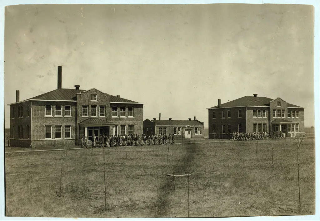 Returning from dinner at Pauls Valley Training School. See 4833. …, Oklahoma, 1917