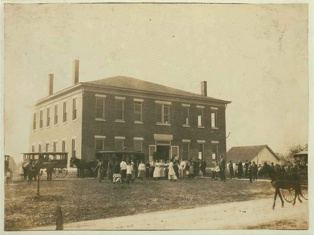 [Woodburn School (consolidated). See Kentucky report.]  Location:…, 1916