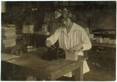 Stamping labels. Boston Index Card Co., 113 Purchase Street. …, Massachusetts, 1917