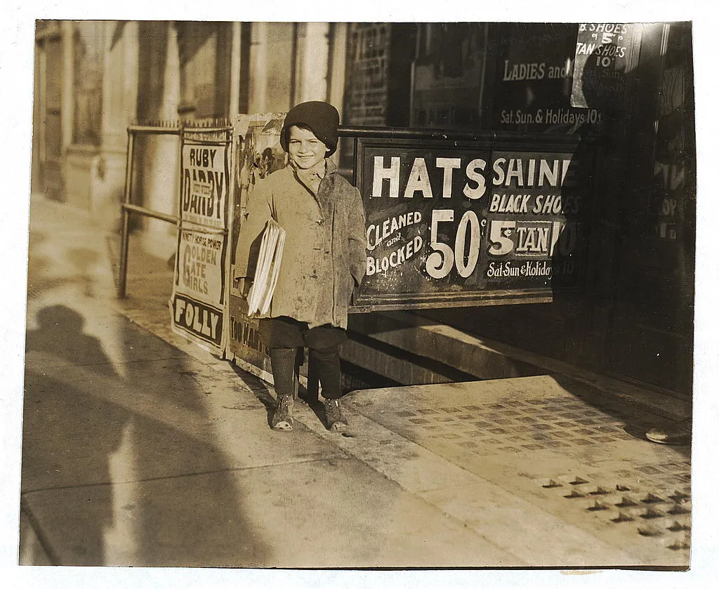Hymie Miller, 5-year-old newsie who lives at 922 W. California St.…, Oklahoma, 1917