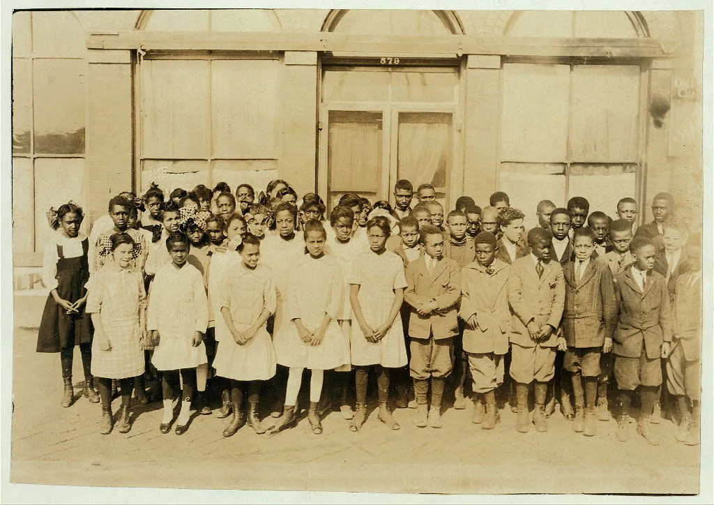 [75 Sixth Grade children (colored) crowded into 1 small room in an…, Oklahoma, 1917