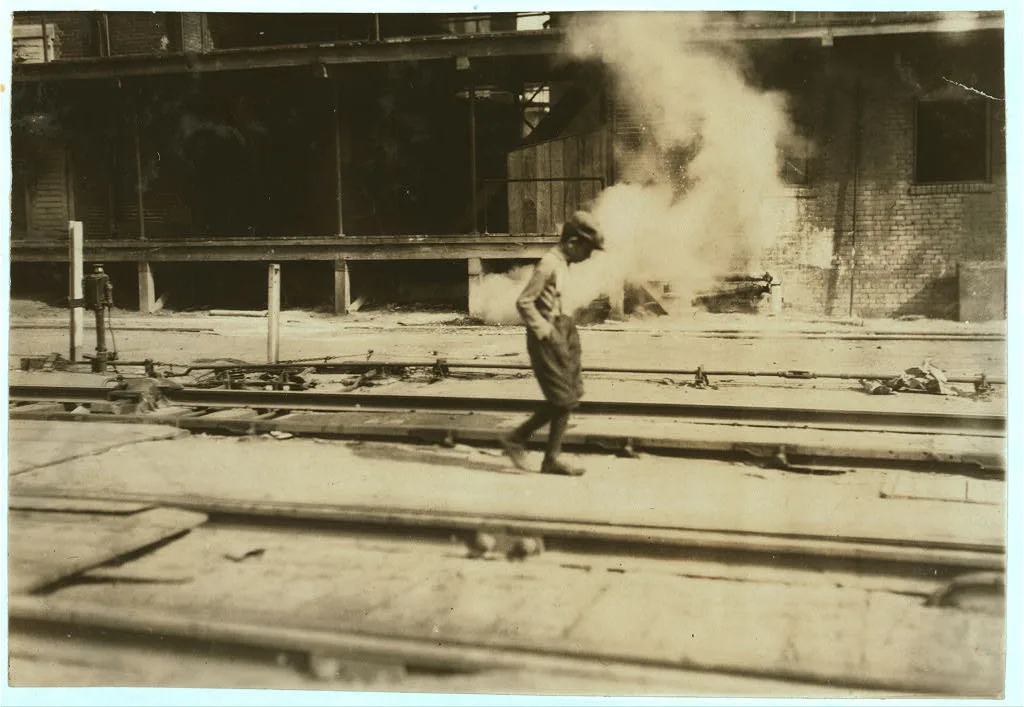 [Eleven-year-old bakery worker Glenn Dungey. Ellis Report, L.W.…, Oklahoma, 1917