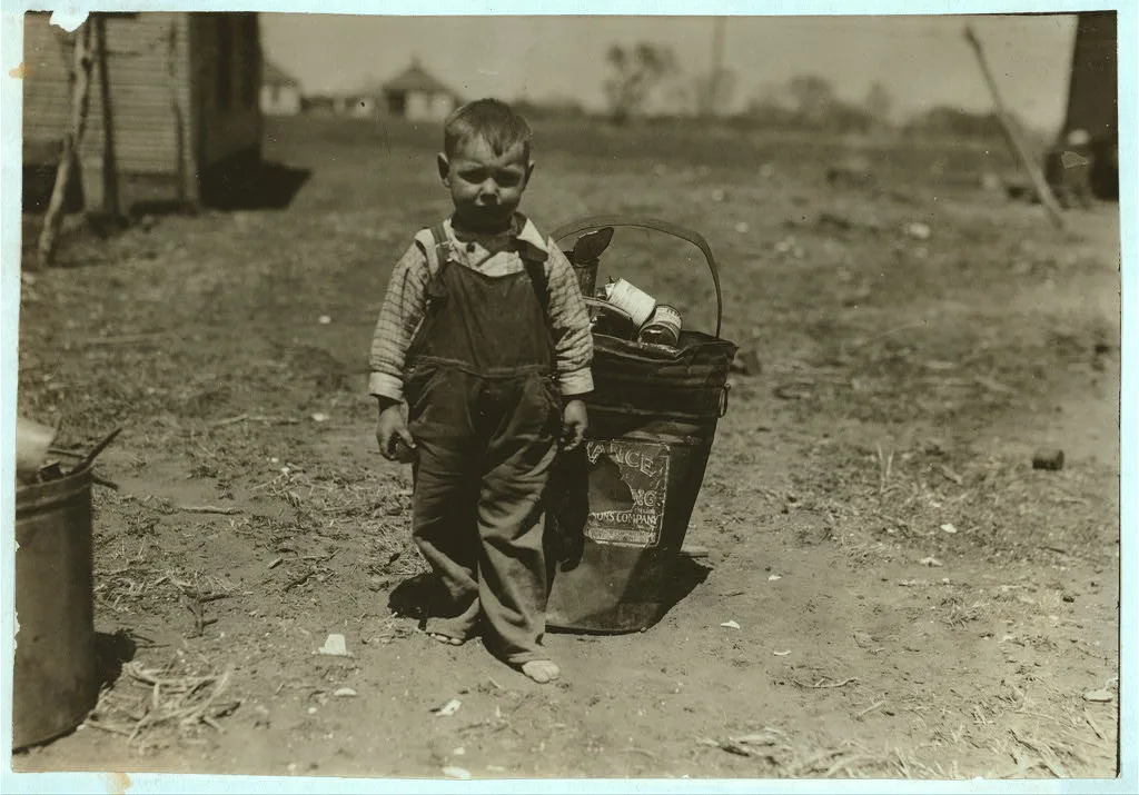 [Small boy standing outdoors].  Location: Oklahoma City, Oklahoma, 1917